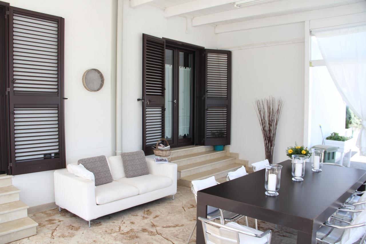Relais Lali' Guest House Мотола Екстериор снимка