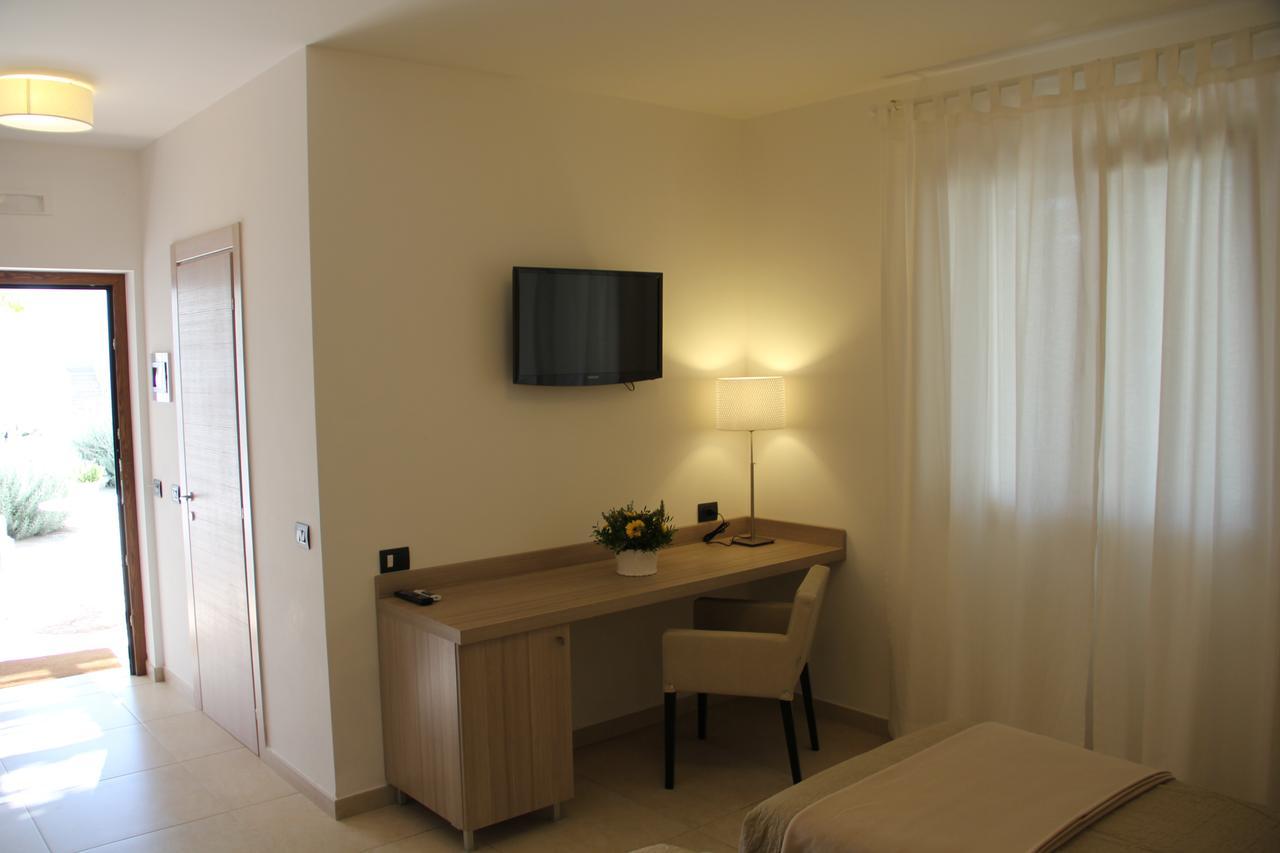 Relais Lali' Guest House Мотола Екстериор снимка